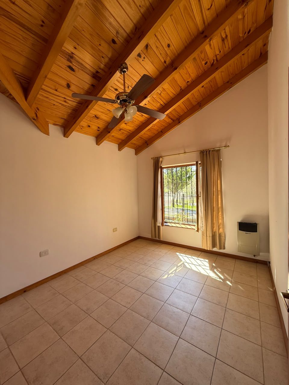 CASA EN VILLA GRAL BELGRANO EN PASAJE PRIVADO